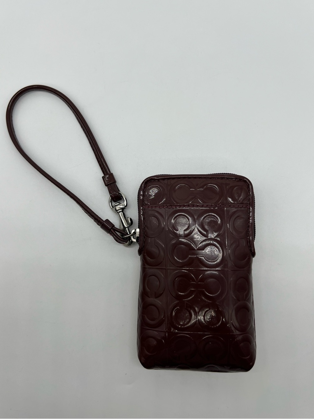 COACH Vintage Plum Purple Embossed Signature C Patent Leather Wallet Wristlet
